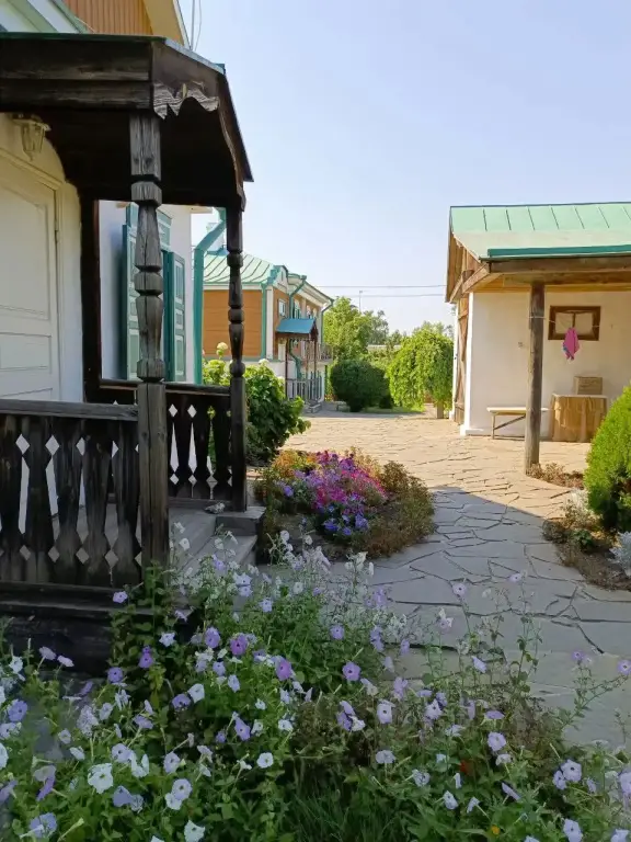 Вёшенская: Гостиница Казачий курень