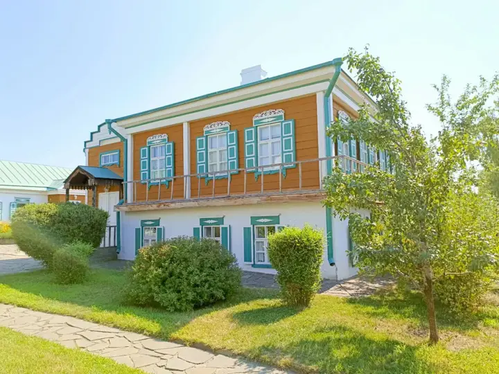 Вёшенская: Гостиница Казачий курень
