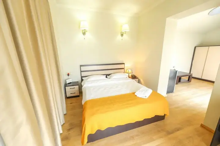 Тбилиси: Hotel Modern House