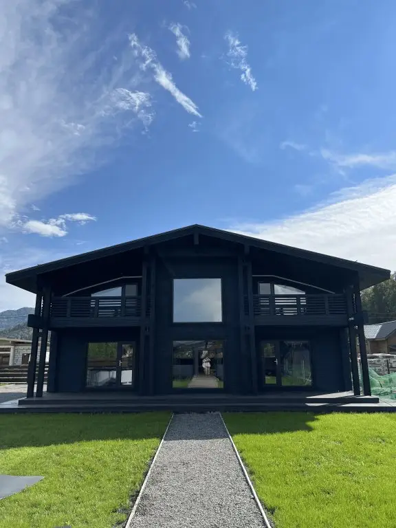 Озёрное: Вилла KEDR HOUSE MANZHEROK