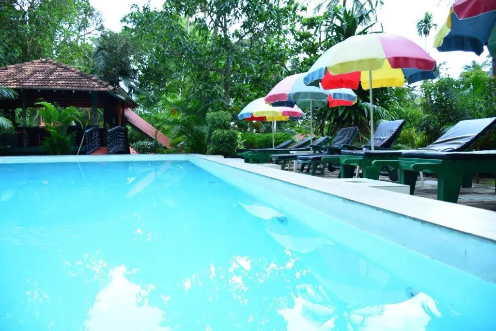 Хиккадува: Jungle Paradise Holiday Resort