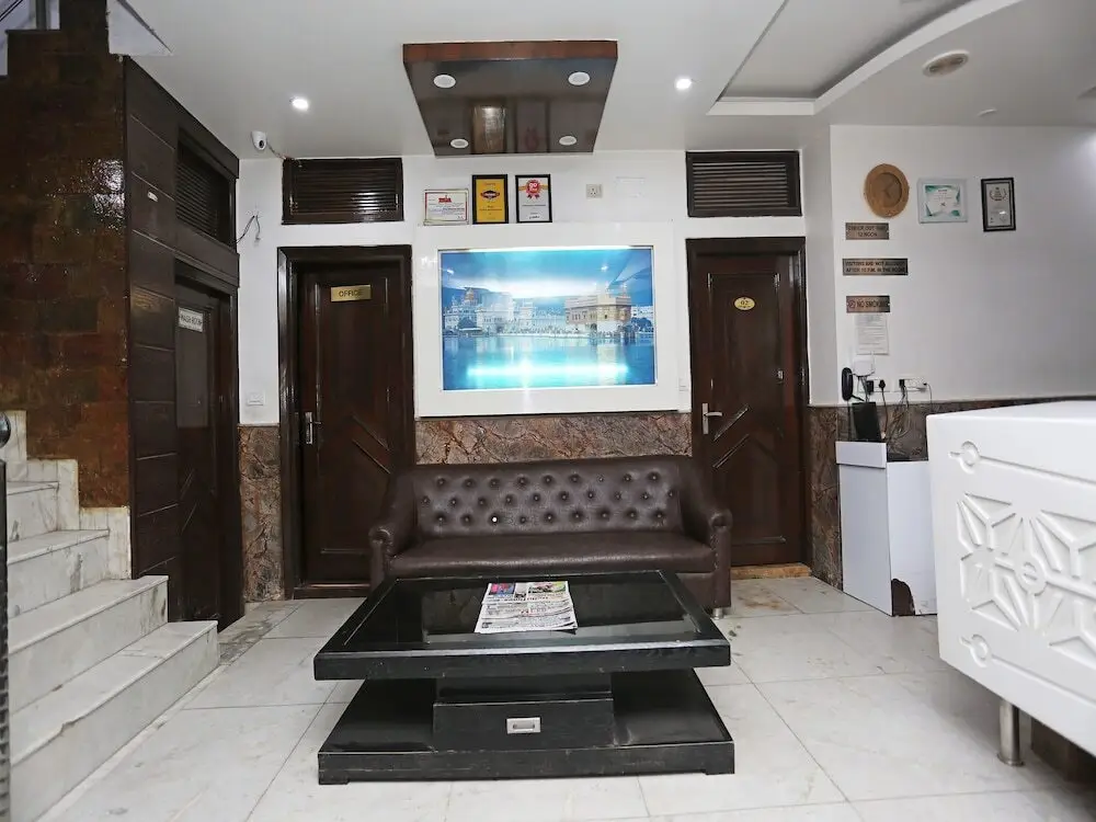 Нью-Дели: OYO 3046 Hotel Sawera International