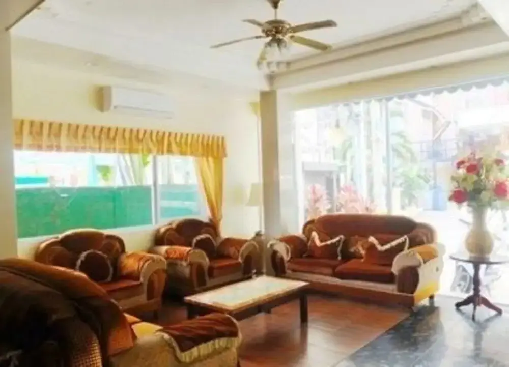 Паттайя: Home Pattaya Hotel