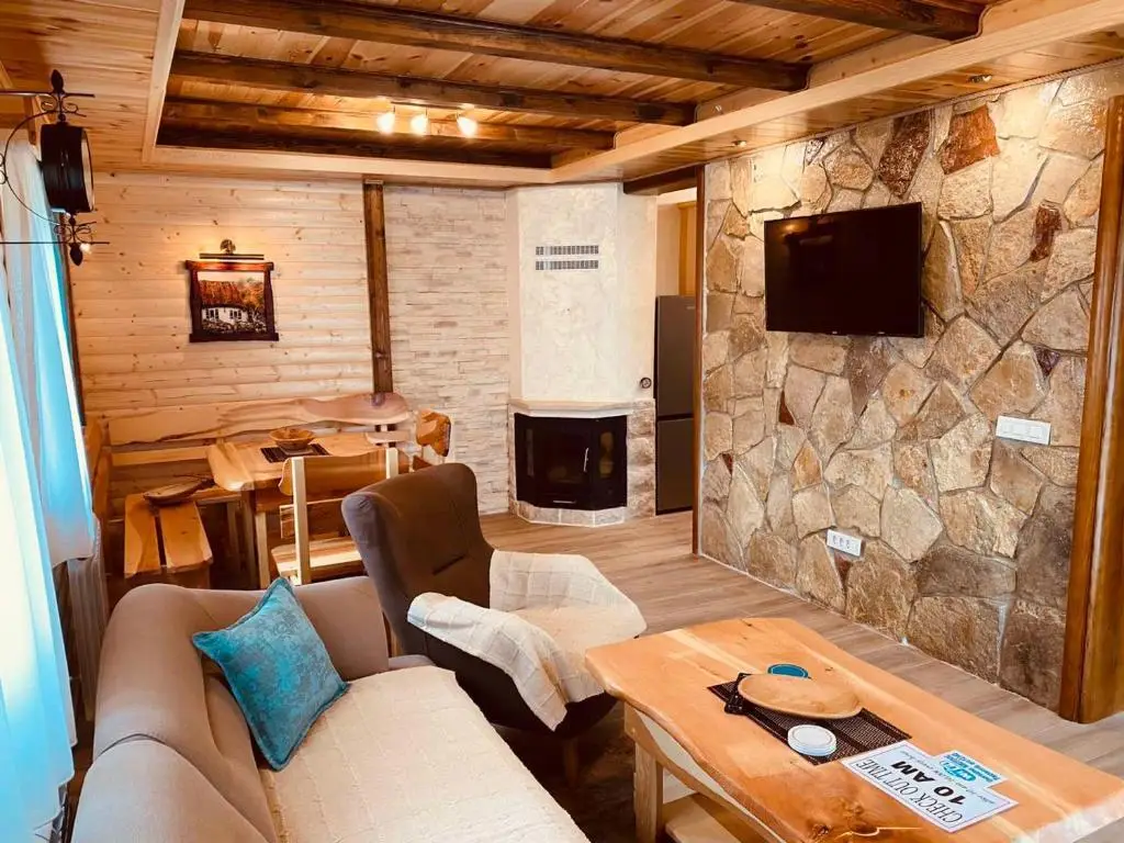 Каньон Tara: Holiday Homes Durmitorski Gaj