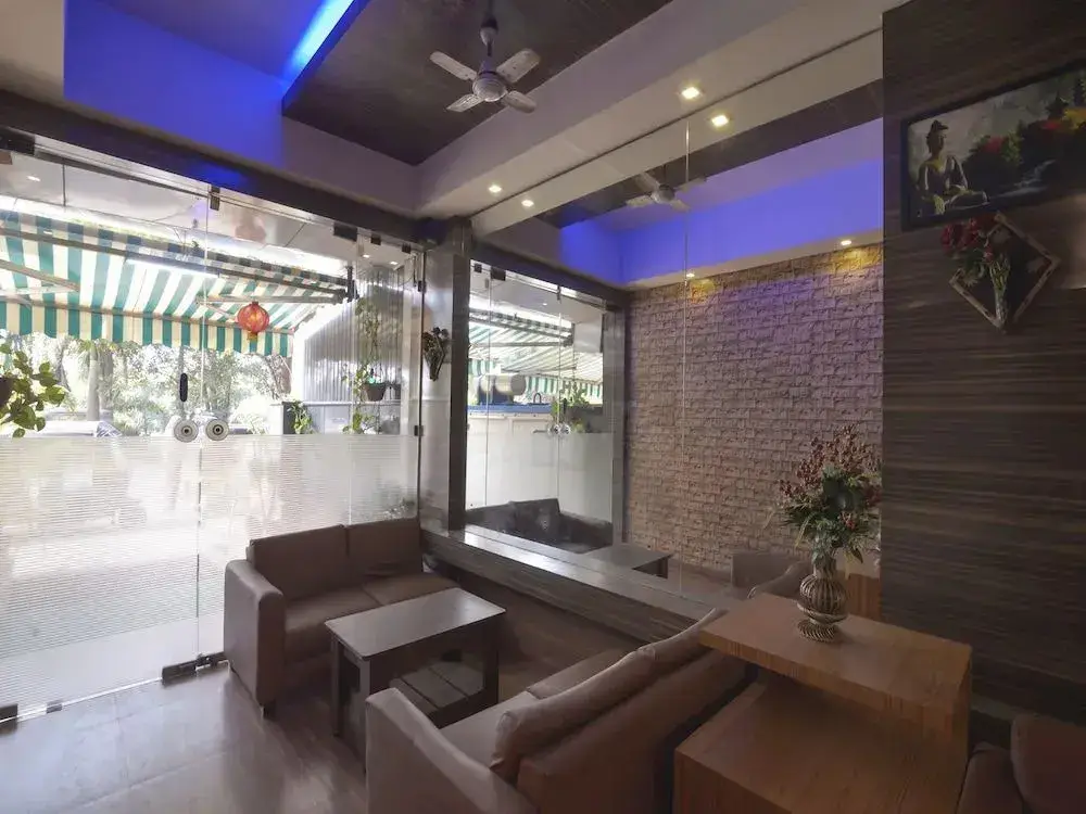 Нави-Мумбай: Hotel Mansarovar Panvel