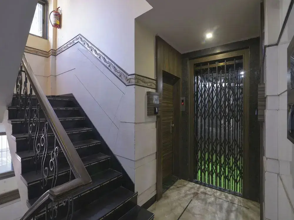 Нави-Мумбай: Hotel Mansarovar Panvel