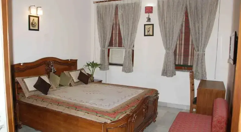 Нью-Дели: Holiday Home Stay