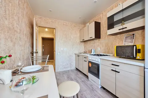 Апартаменты Sutki VIP Краснова 40 — фото 1