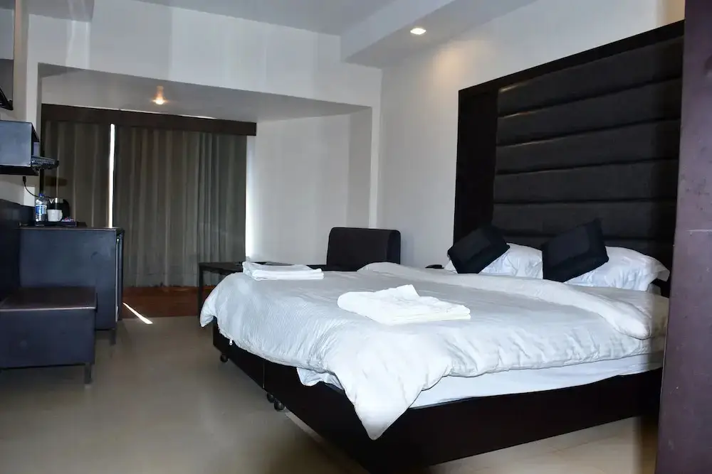 Катра: Hotel Tridev