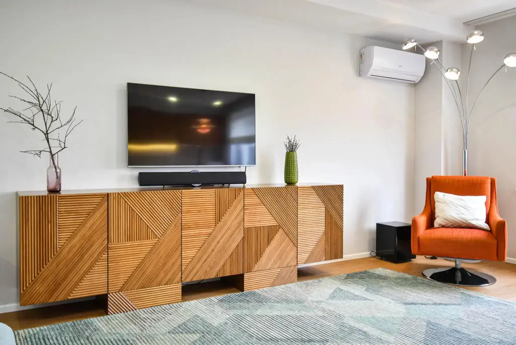 Красноярск: Krasroom на улице Робеспьера