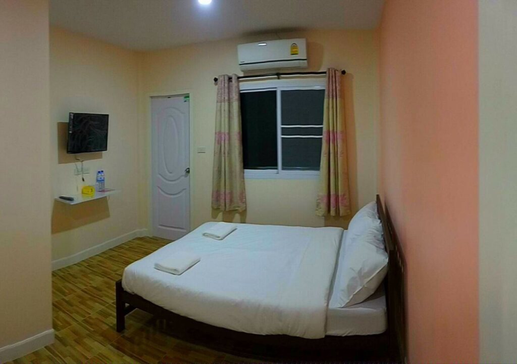 Бангкок: 泰国班维尼酒店(Baan Pooh Inn Bangkok)