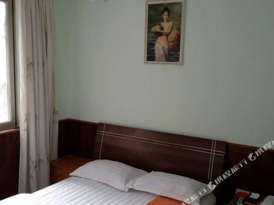 Чэнду: Yijia Hostel