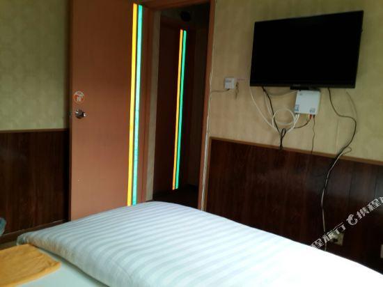Чэнду: Yijia Hostel
