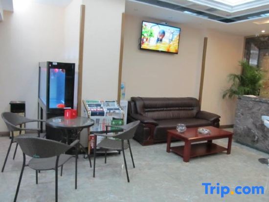 Хэфэй: Yimi Yangguang Express Hotel (Hefei South High-speed Railway Station)