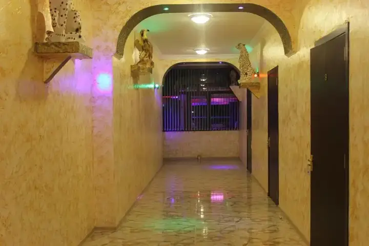 Батуми: Golden House