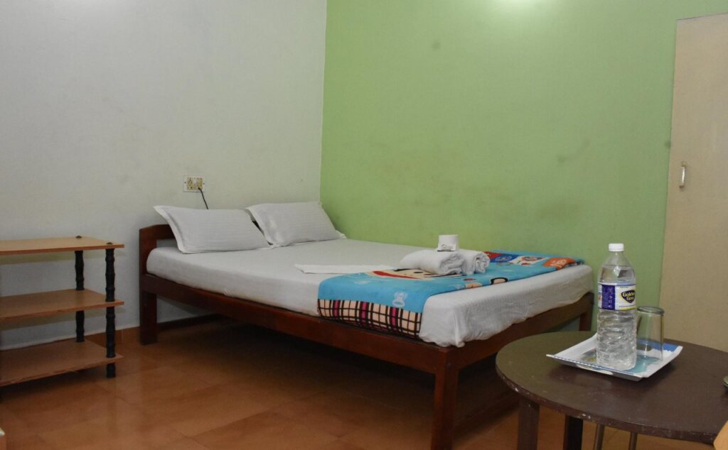 Арамбол: La Cayden's Guest House
