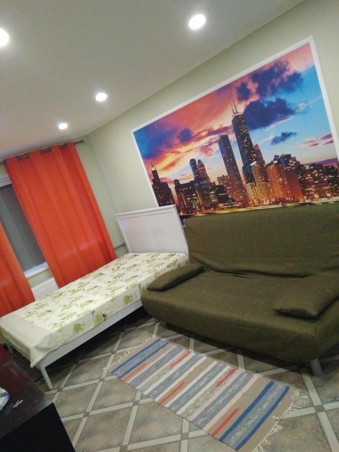 Сочи: Na Dmitrievoi Apartment