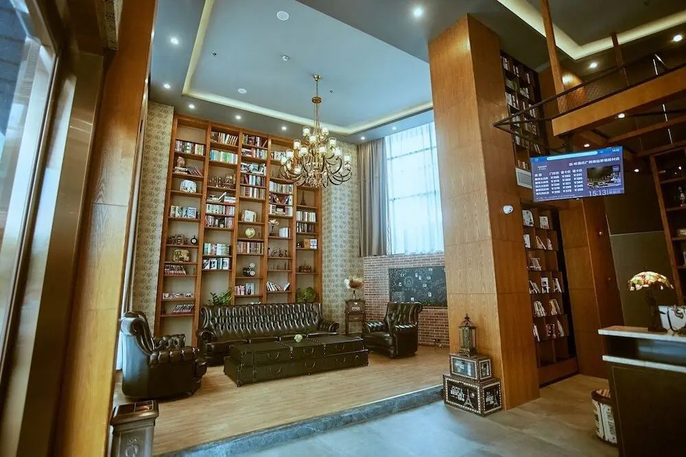 Гуанчжоу: Отель James Joyce Coffetel Hotel Guangzhou South Station Qifu Xincun