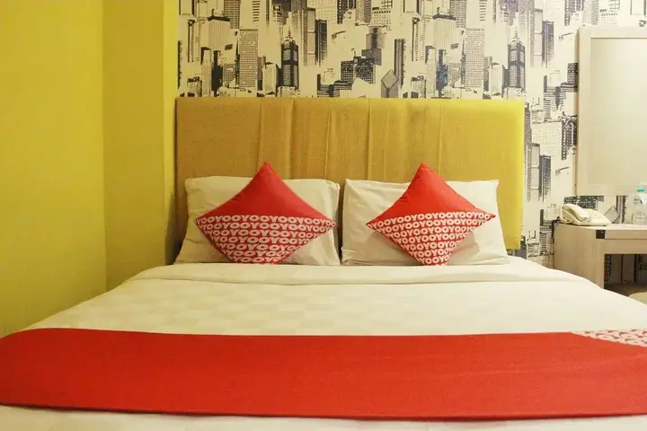 Джакарта: Belvena Hotel