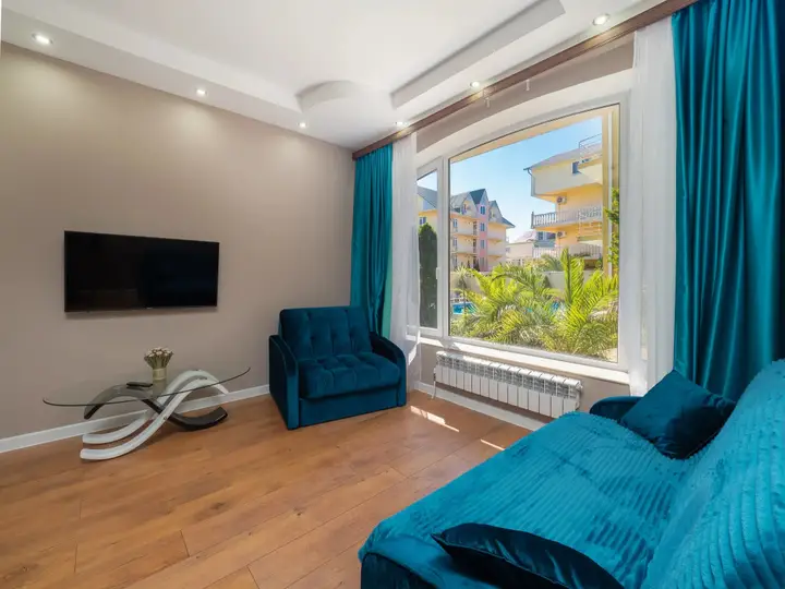 Сочи: Апартаменты У Моря С Бассейном в ЖК Солнечный апр14
