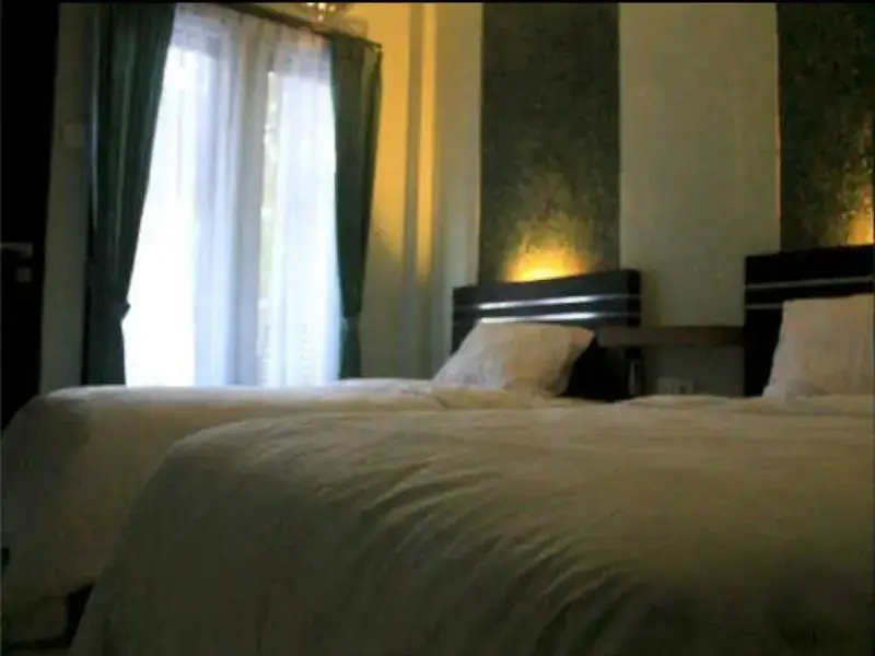 Матарам: Alengka Hotel