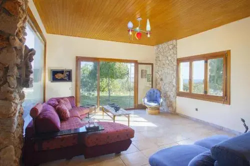 Айя-Напа: ANAP7 Othello House