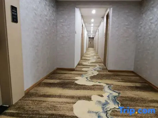 Цзясинь: Qinglv Hotel (Jiaxing Yuehe Ancient Street)