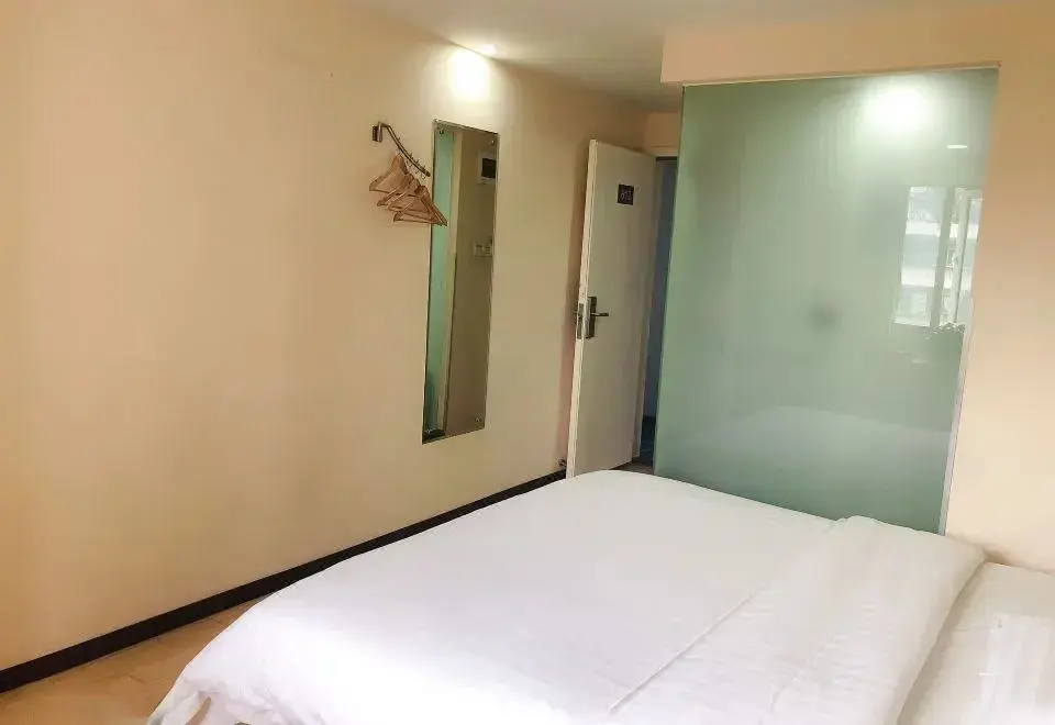 Гуйян: 7 Days Inn (Guiyang North Railway Station North Ruijin Road)
