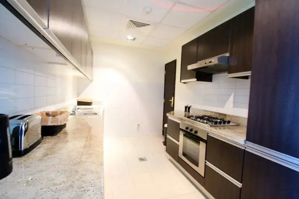 Дубай: E&T Holiday Homes - Marina Heights