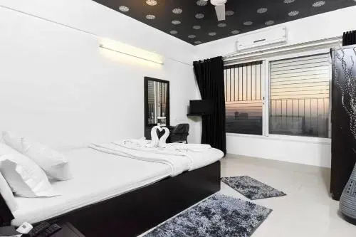 Мумбаи: Corporate Suite- 3 BHK Boriwali East