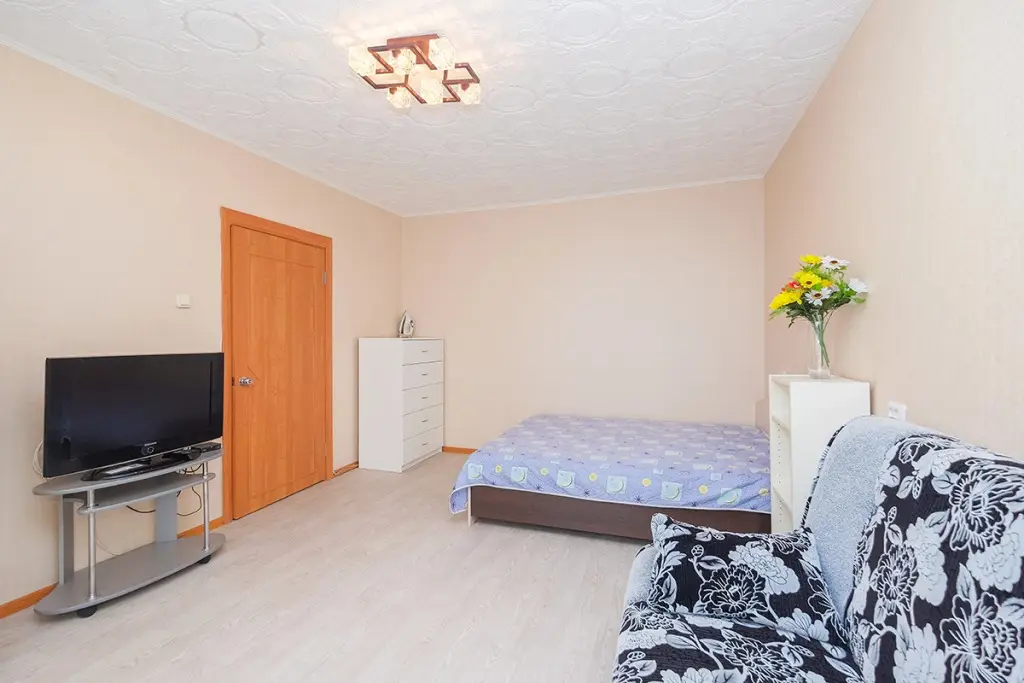 Новосибирск: Kvartira Na Gorskom Apartments