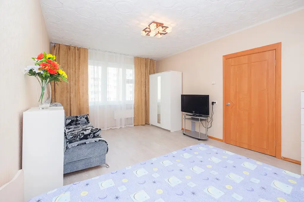 Новосибирск: Kvartira Na Gorskom Apartments