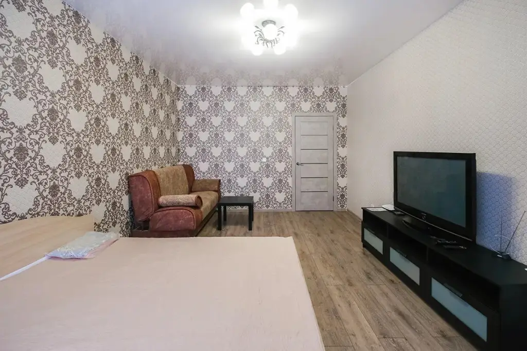 Новосибирск: Kvartira na Nemirovicha, 144/1 Apartments