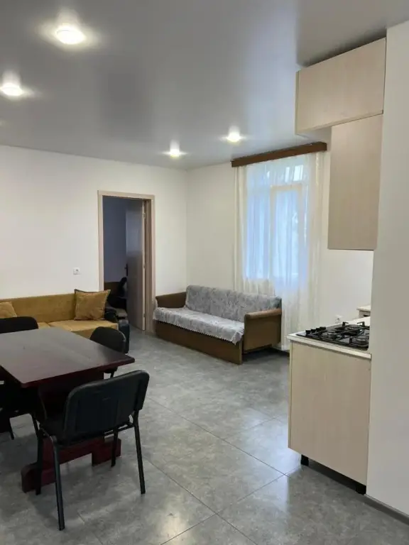 Батуми: Family Guests house