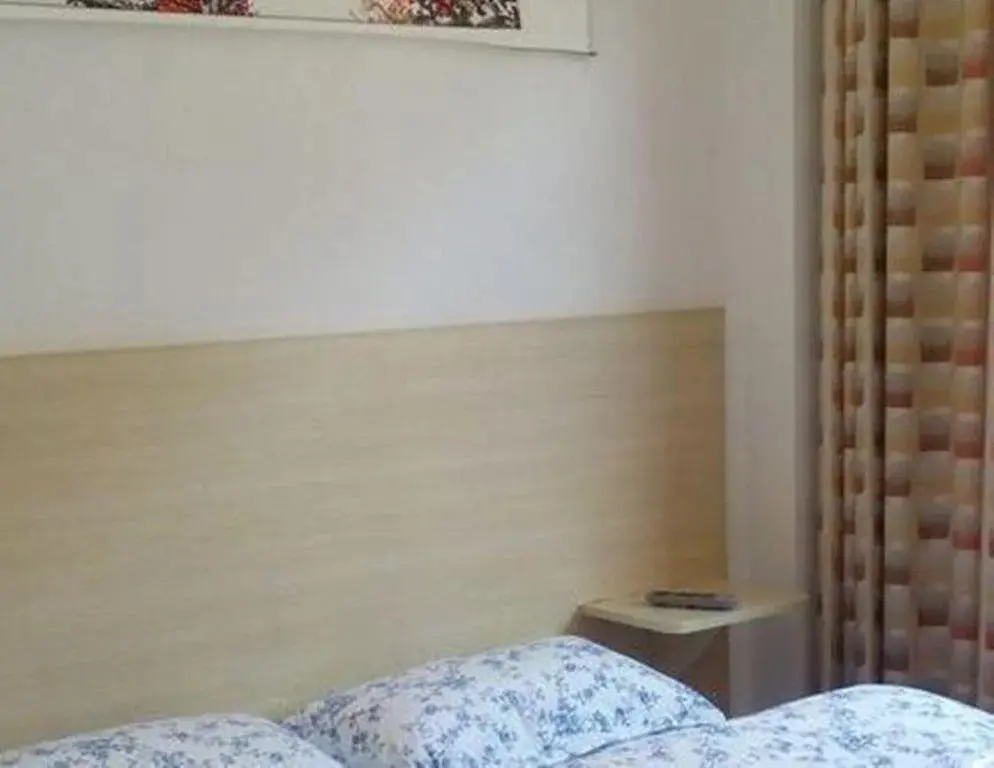 Эньши: Hongdoudou Inn