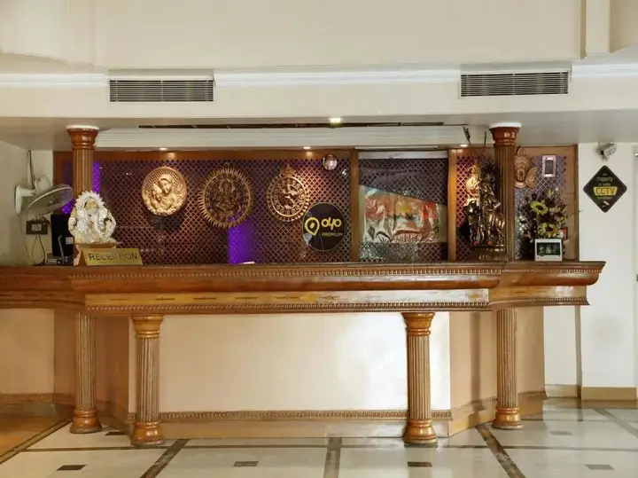 Праяградж: OYO Premium High Court Allahabad
