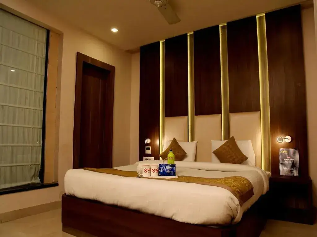 Праяградж: OYO Premium High Court Allahabad