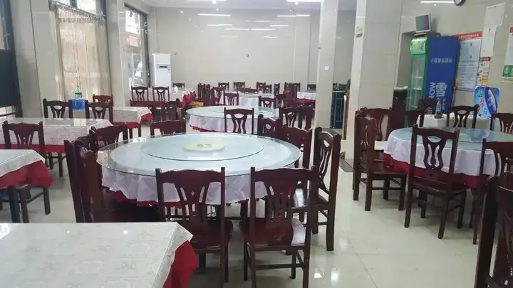 Циньхуандао: Qinhuangdao Beidaihe He Min Hotel