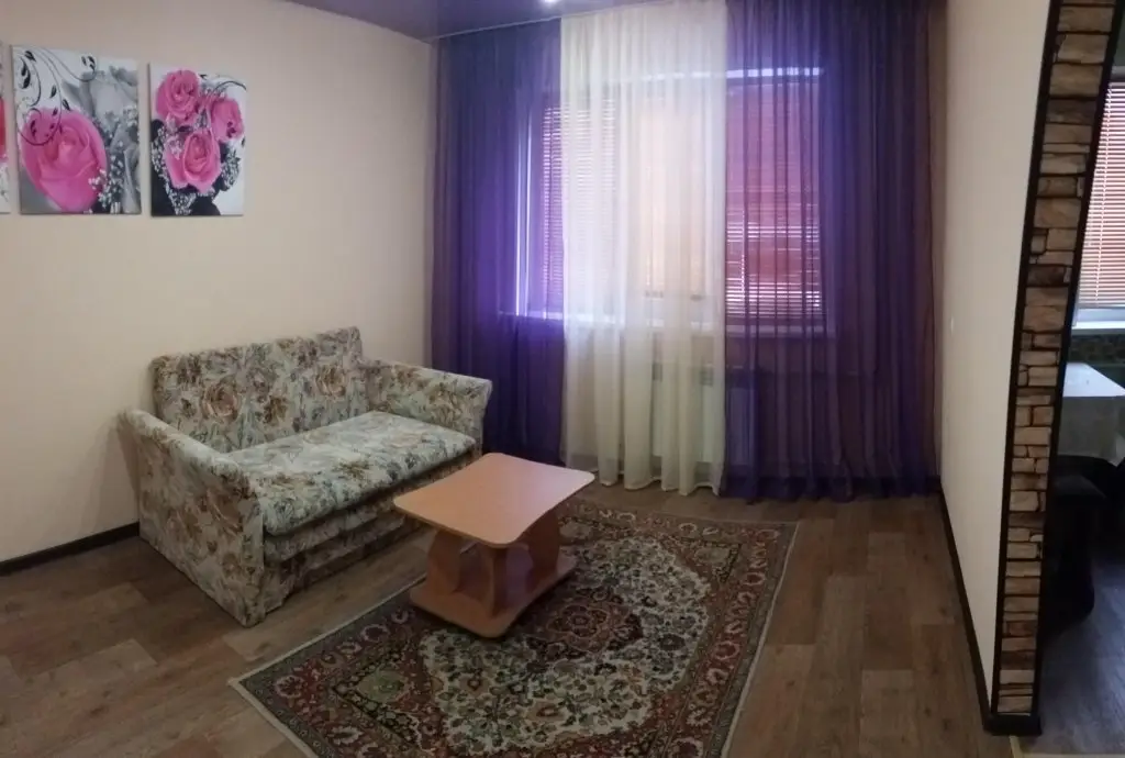 Норильск: Апартаменты на Ленинградской