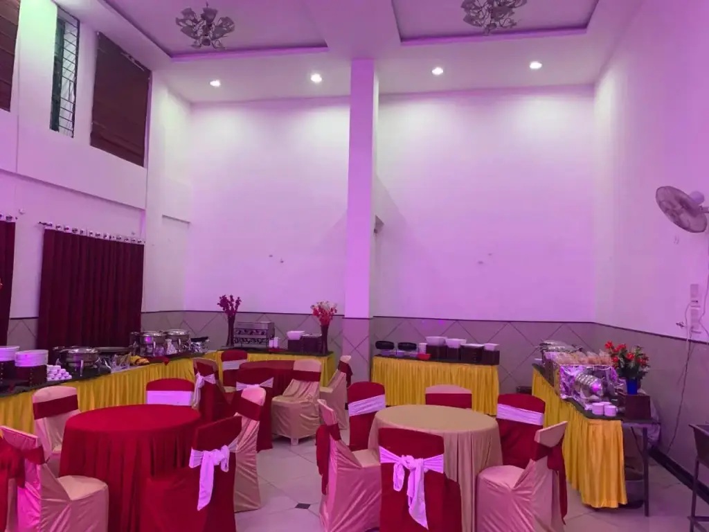 Hotel Mansarovar Luxury Business Hotel — фото 1