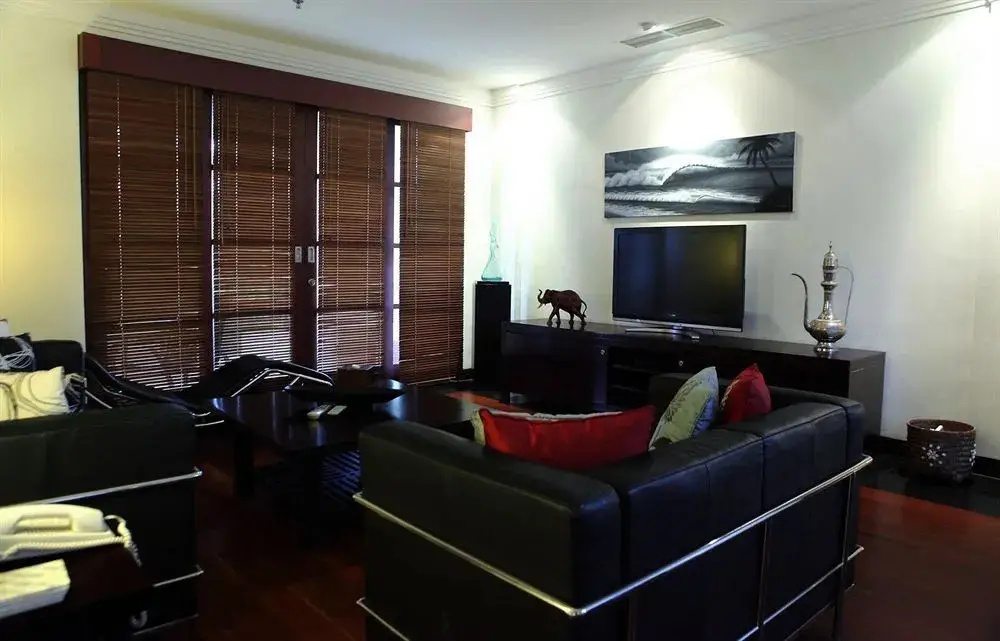 Беноа: Bali Wood Property At Emerald Tower Nusa Dua