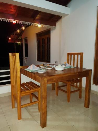 Инамальюва: Sigiriya Sweet Home