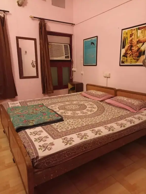 Варанаси: Urvashi Guest House