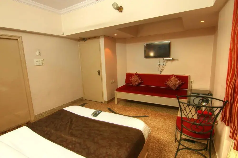 Мумбаи: OYO Rooms Goregaon East Station