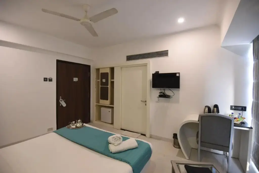 Тхане: Vista Premier At Thane West