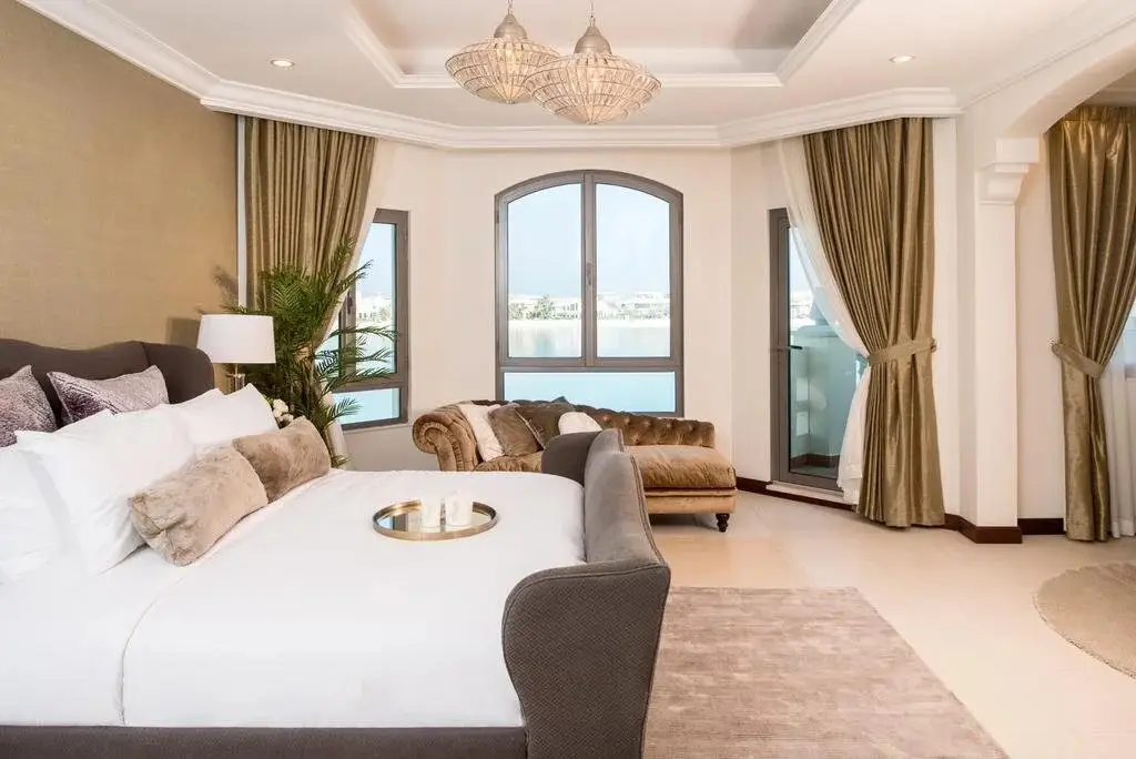 Дубай: Palm Jumeirah - 4 Br Villa Private Beach - Kph 37938