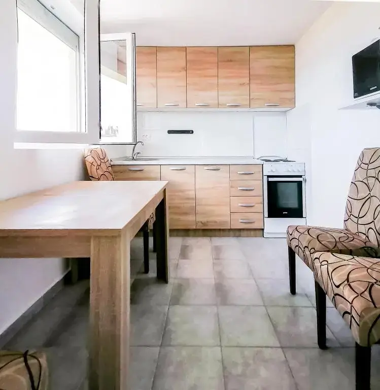 Тиват: Jelka Apartments