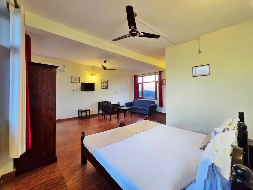 Кангра: Lodge at Pong