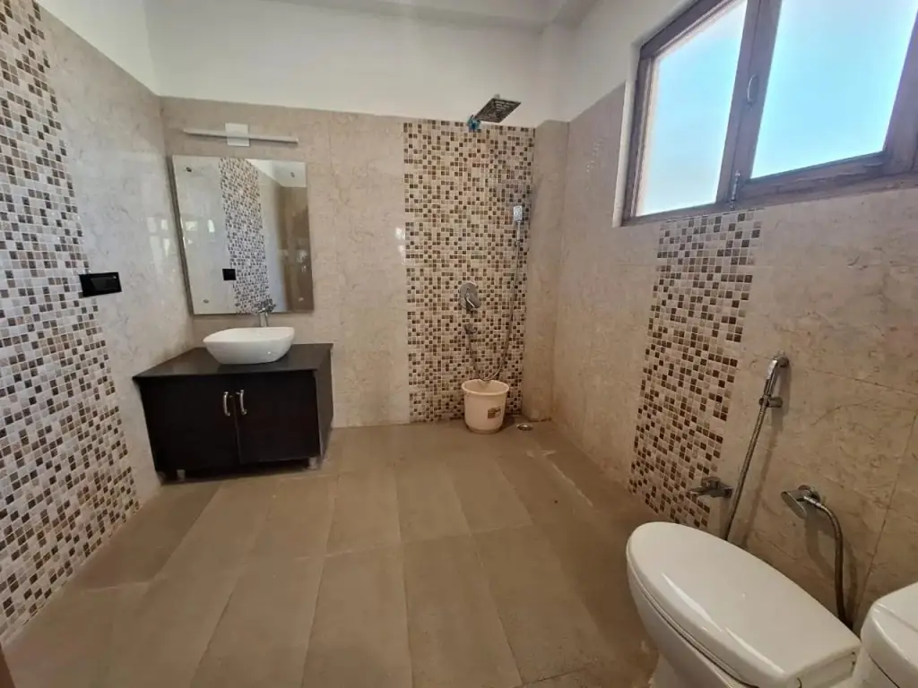 Лех: Tongspon Guest House