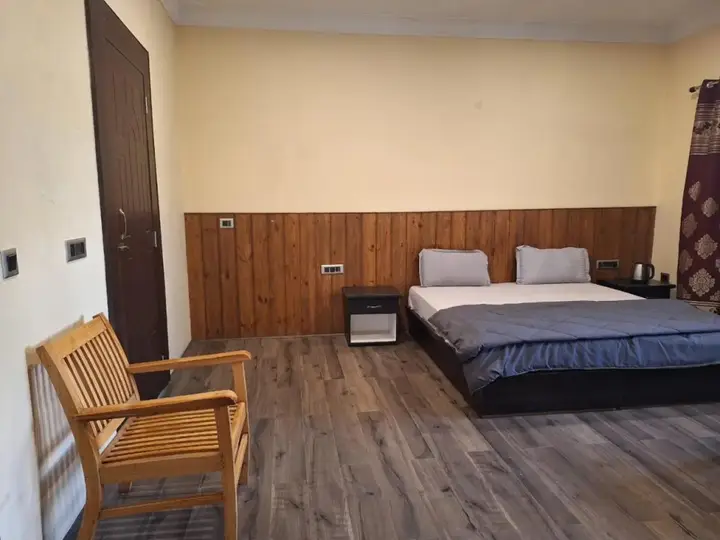 Лех: Tongspon Guest House